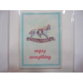 Pegatina para papel y tela....