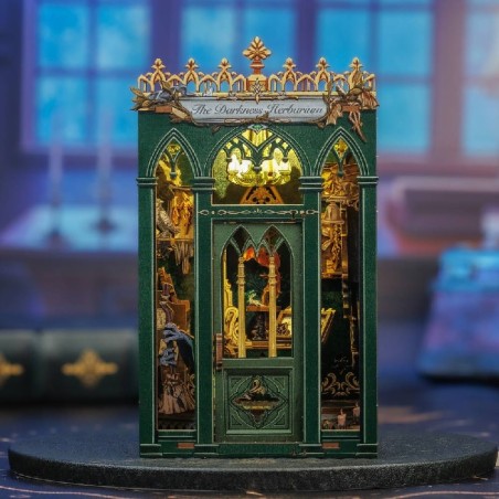 Book Nook: El Herbario de las Sombras. Figured'Art. CWGA202. Los mejores productos en L'aura Bella, tu tienda online