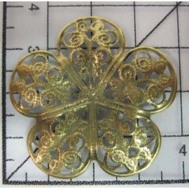 Decoración de metal dorada....